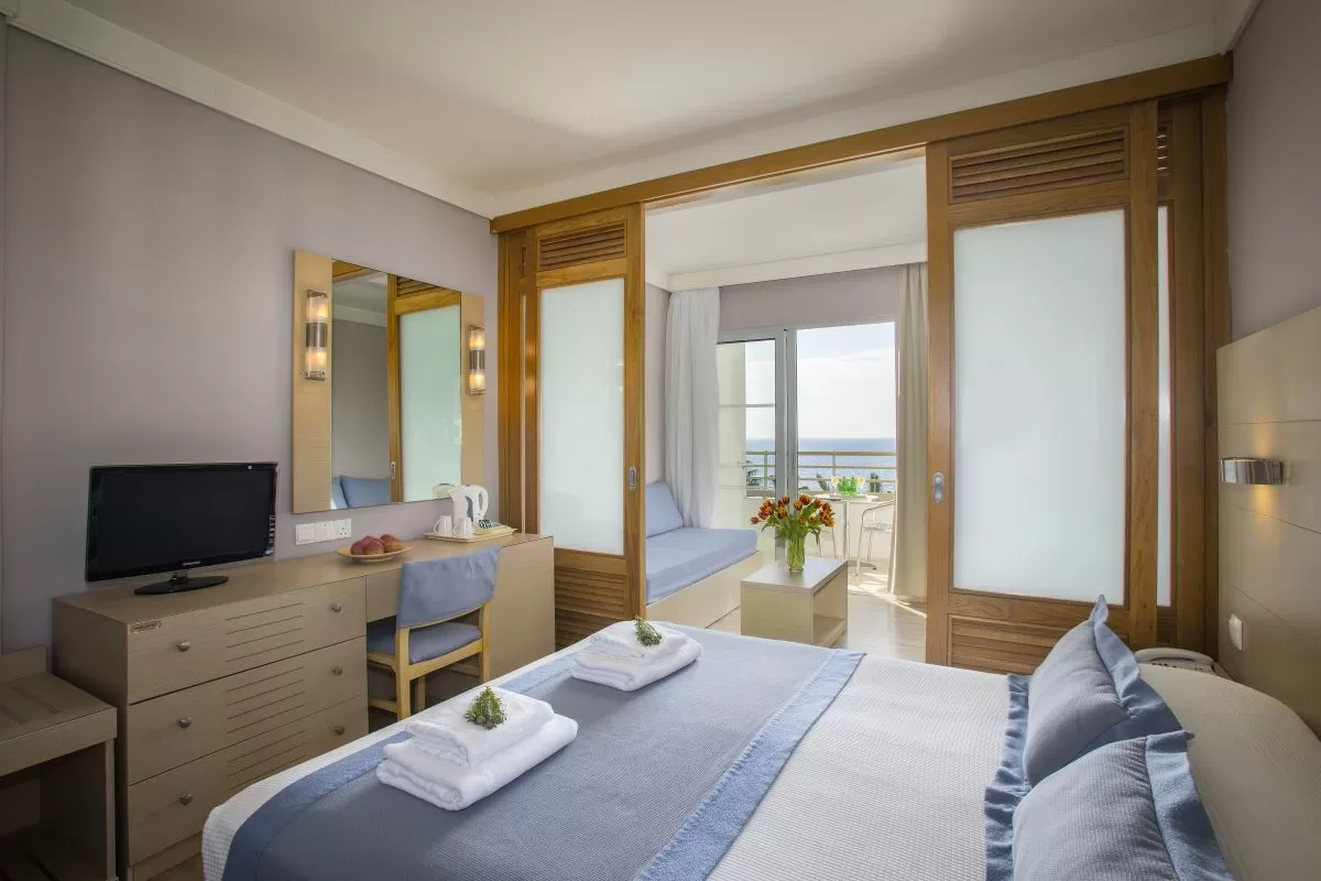 Louis Hotels - Louis Ledra Beach - Family Sliding door