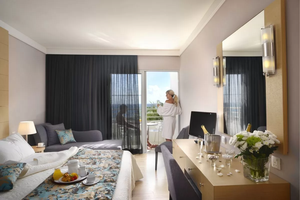 Louis Hotels - Louis Ledra Beach - Honeymoon Room