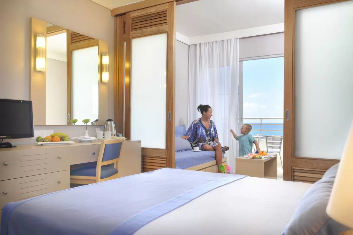 Louis Hotels - Louis Ledra Beach - Family Sliding door