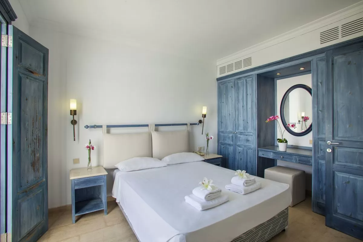 Louis Hotels - Nausicaa Luxury Villas - Room