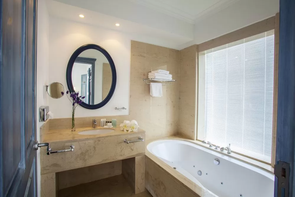 Louis Hotels - Nausicaa Luxury Villas - Bathroom